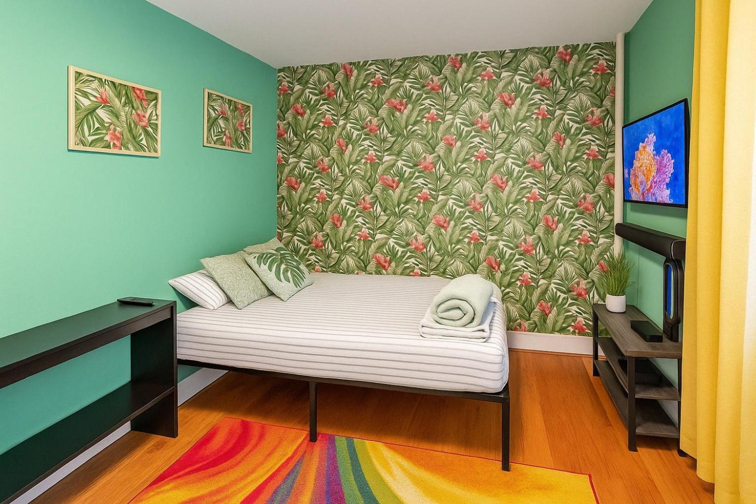 Tropical Comfort In Harlem Cozy With Snacks & Style New York