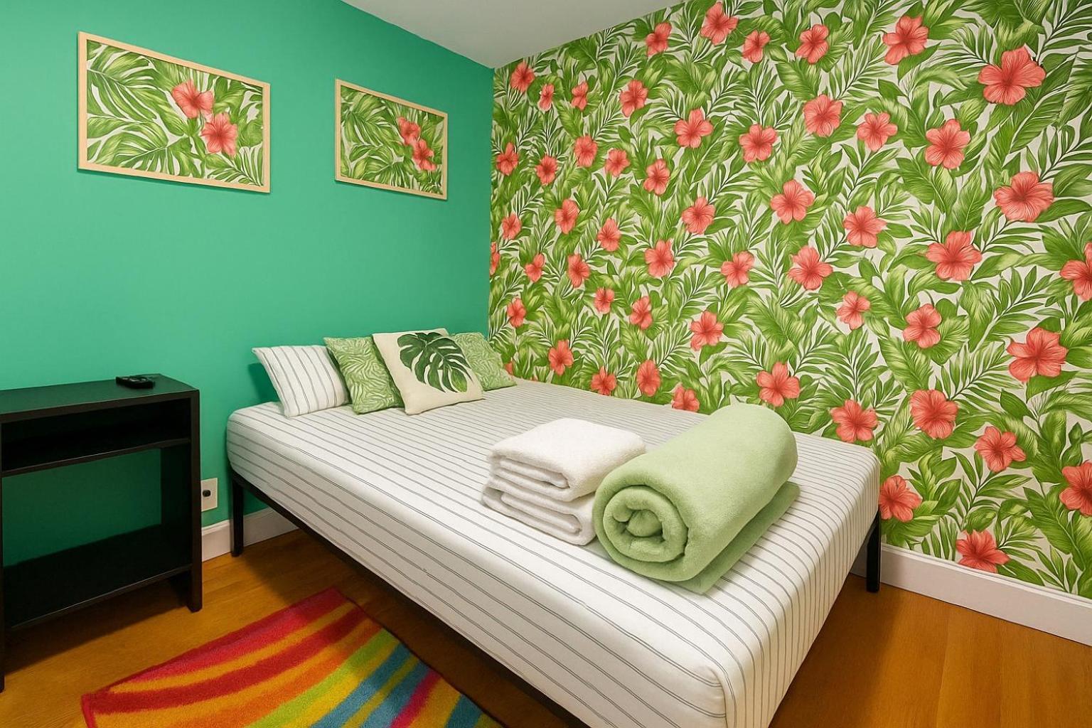 Tropical Comfort In Harlem Cozy With Snacks & Style